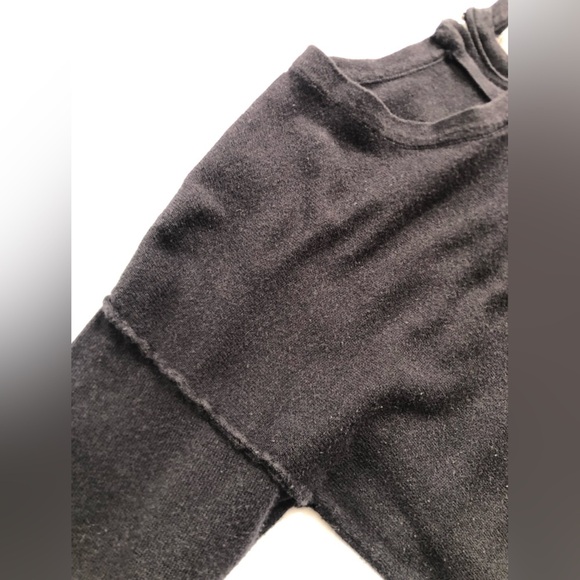 Lightweight Women's Sweater Dress - Picture 9 of 11